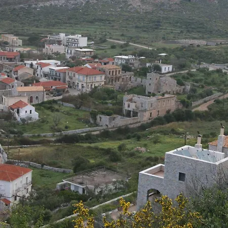 Plagiaki Sea View Apartments-mani * Néon Oítilon