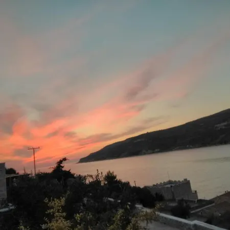 Plagiaki Sea View Apartments-mani