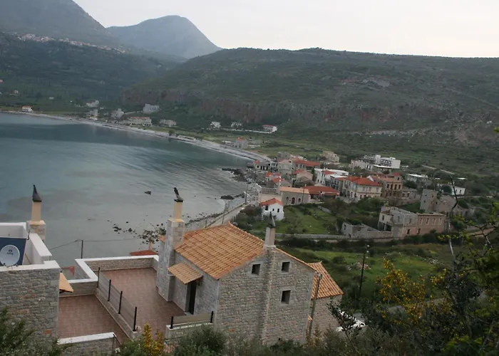 Plagiaki Sea View Apartments-mani Apartment