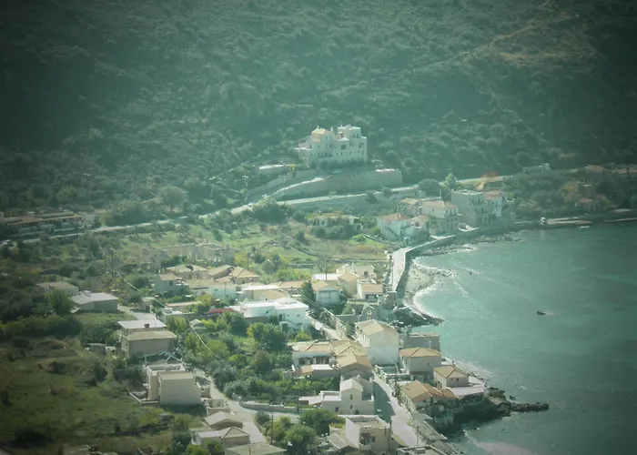 Plagiaki Sea View Apartments-mani Apartment *