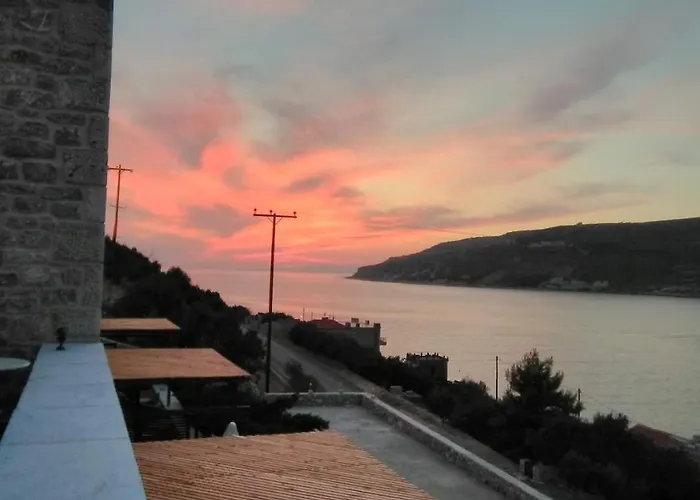 Plagiaki Sea View Apartments-mani