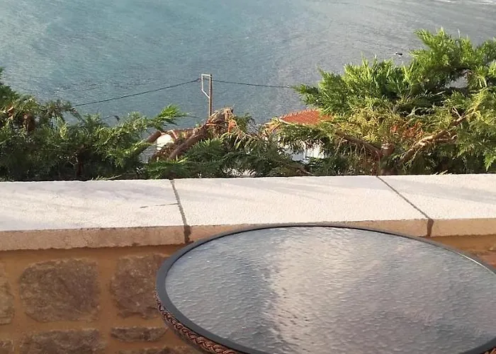 Plagiaki Sea View Apartments-mani * Neo Oitilo