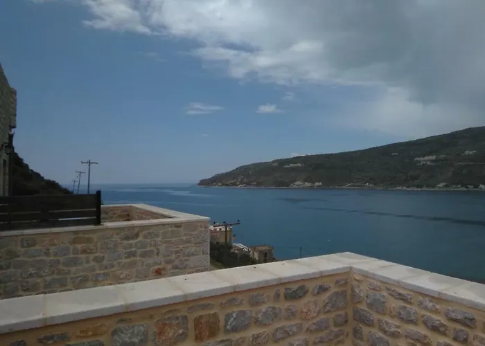 Plagiaki Sea View Apartments-mani