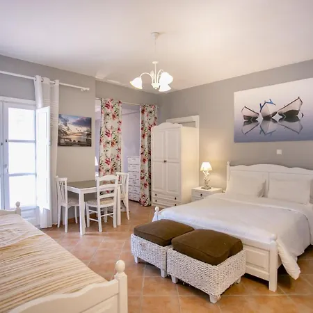 Apartment Traditional Plagiaki *