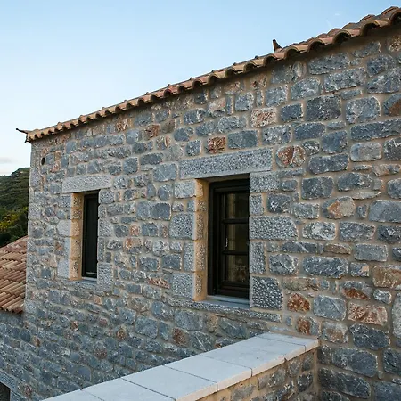 Traditional Plagiaki 아파트 Néon Oítilon