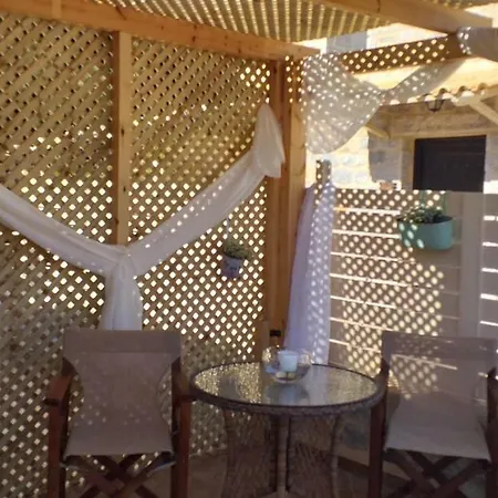 Plagiaki Sea View Apartments-mani *