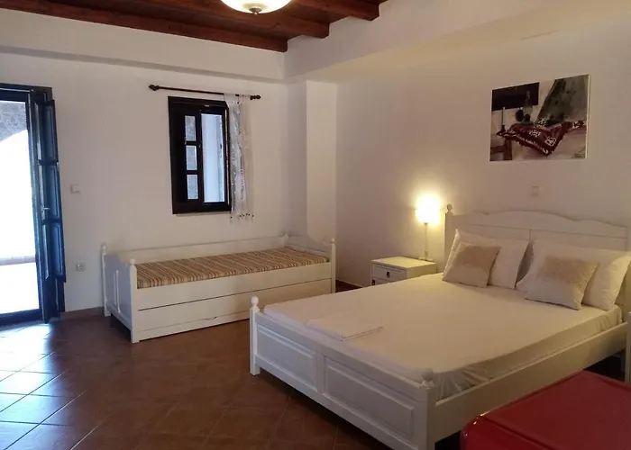 Plagiaki Sea View Apartments-mani