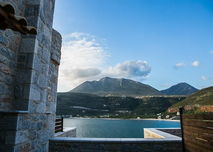 Plagiaki Sea View Apartments-mani *