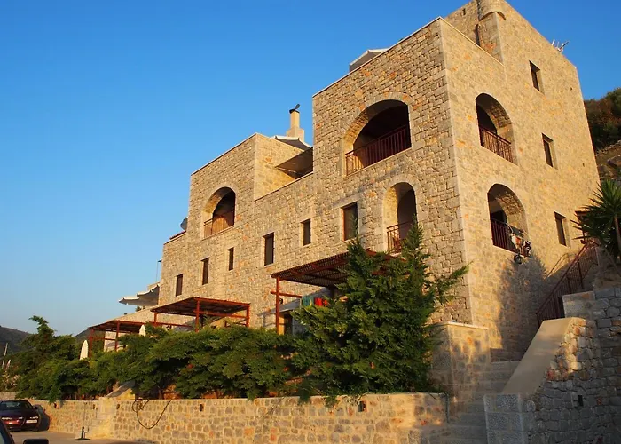 Plagiaki Sea View Apartments-mani Apartamento