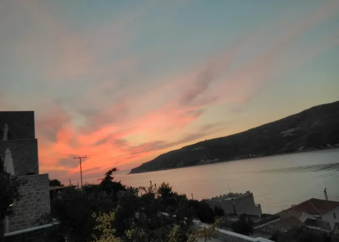 Plagiaki Sea View Apartments-mani