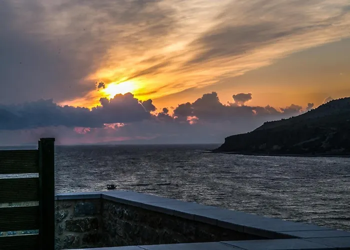 Apartamento Plagiaki Sea View Apartments-mani Néon Oítilon