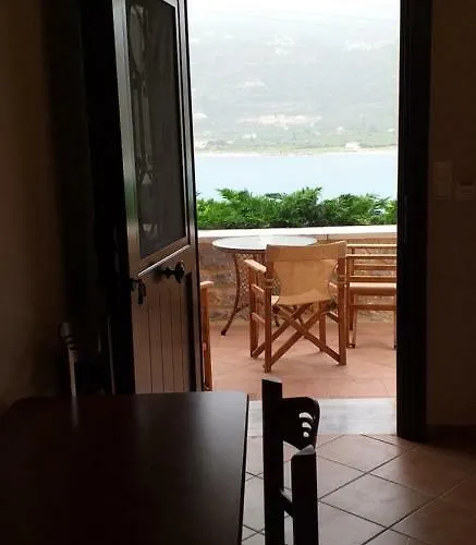 Plagiaki Sea View Apartments-mani *